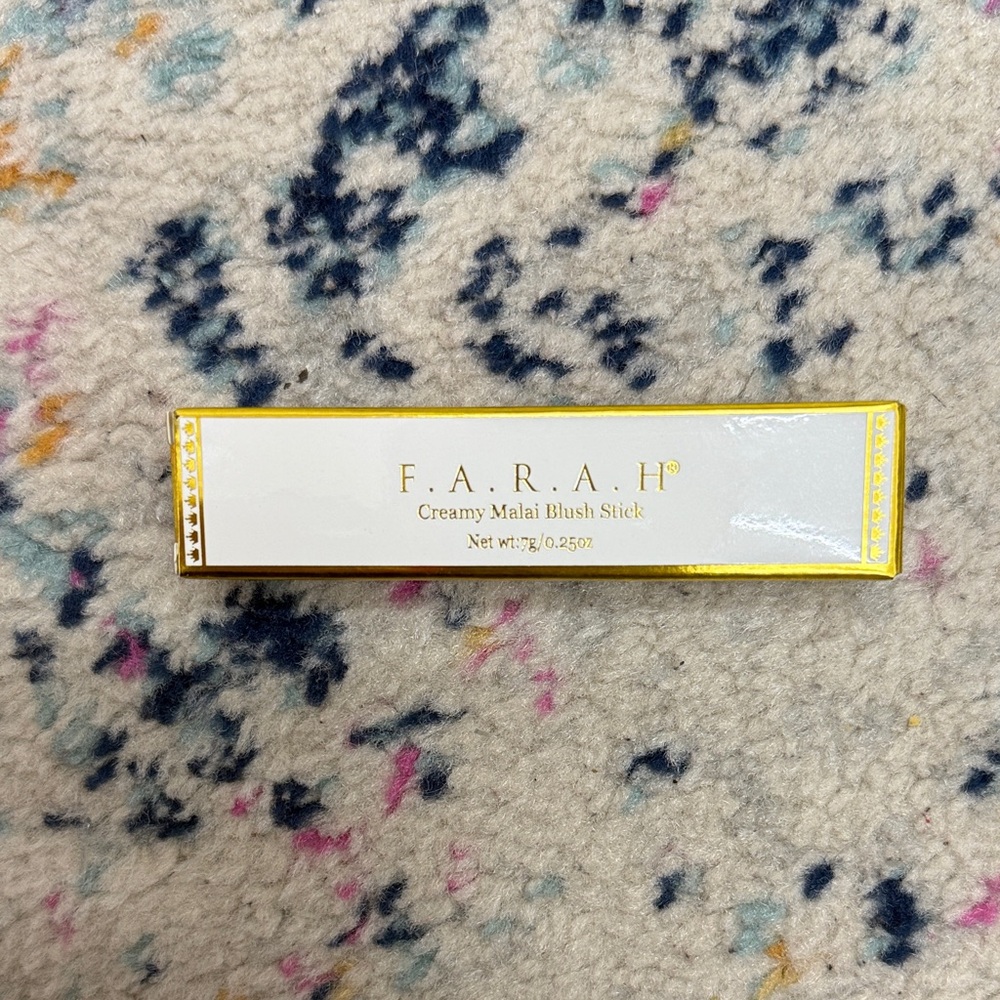F.A.R.A.H Creamy Malai Blush Stick in She Rich